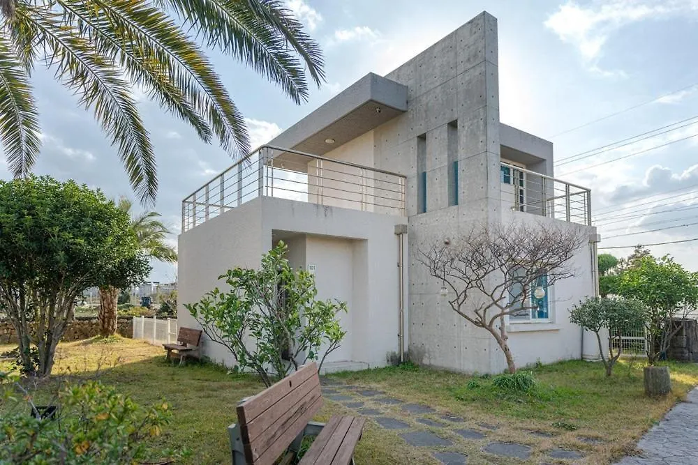 Jeju Aewolae Hyuyang Pension Guest house
