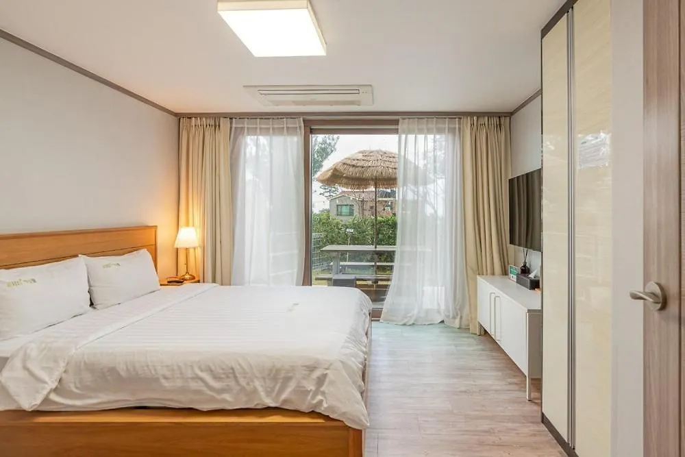 Jeju Aewolae Hyuyang Pension Guest house