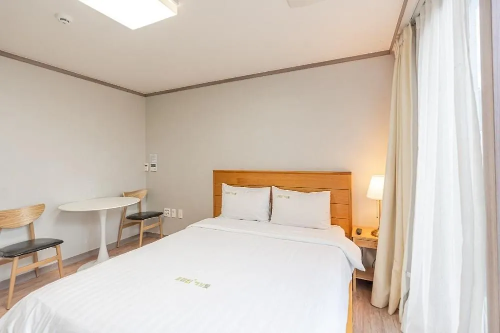 Jeju Aewolae Hyuyang Pension 0*,  South Korea