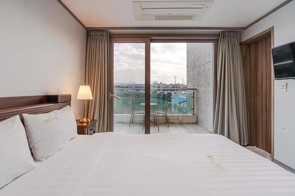 Jeju Aewolae Hyuyang Pension Guest house